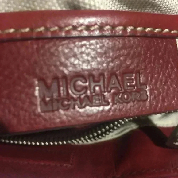 Michael kors red leather hobo handbag - Picture 7 of 8